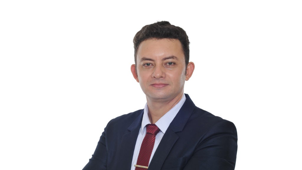 Consultor Maikon Richardson especializado em mentoria de marketing digital para empresas