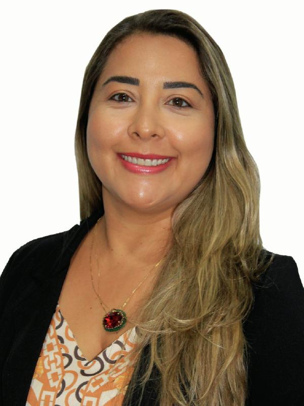 Sheila Trícia
Doutora em Administração
Especialista em gestão de varejo e gestão de pessoas atualmente docente da Universidade do Amapá Unifap dos cursos de administração.